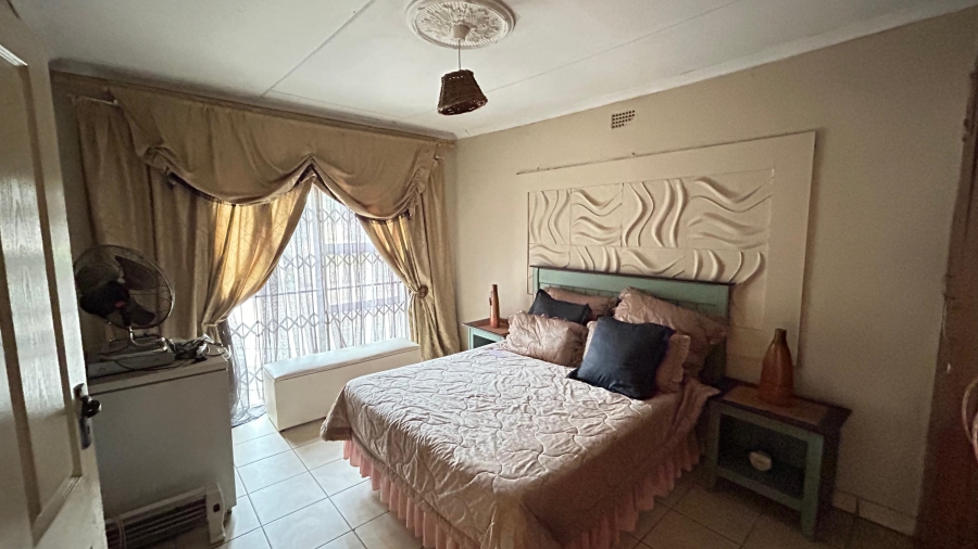 4 Bedroom Property for Sale in Rustenburg North North West